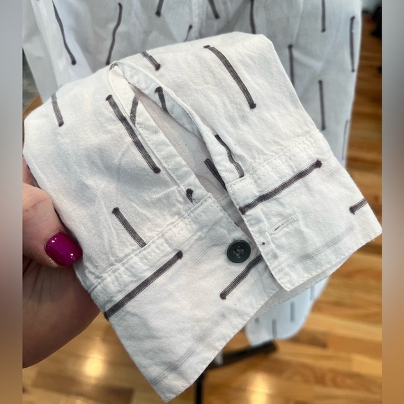 2/$30 Lou & Grey Loft White Gray Half Button Tunic Top Women's sz Large - Picture 5 of 8